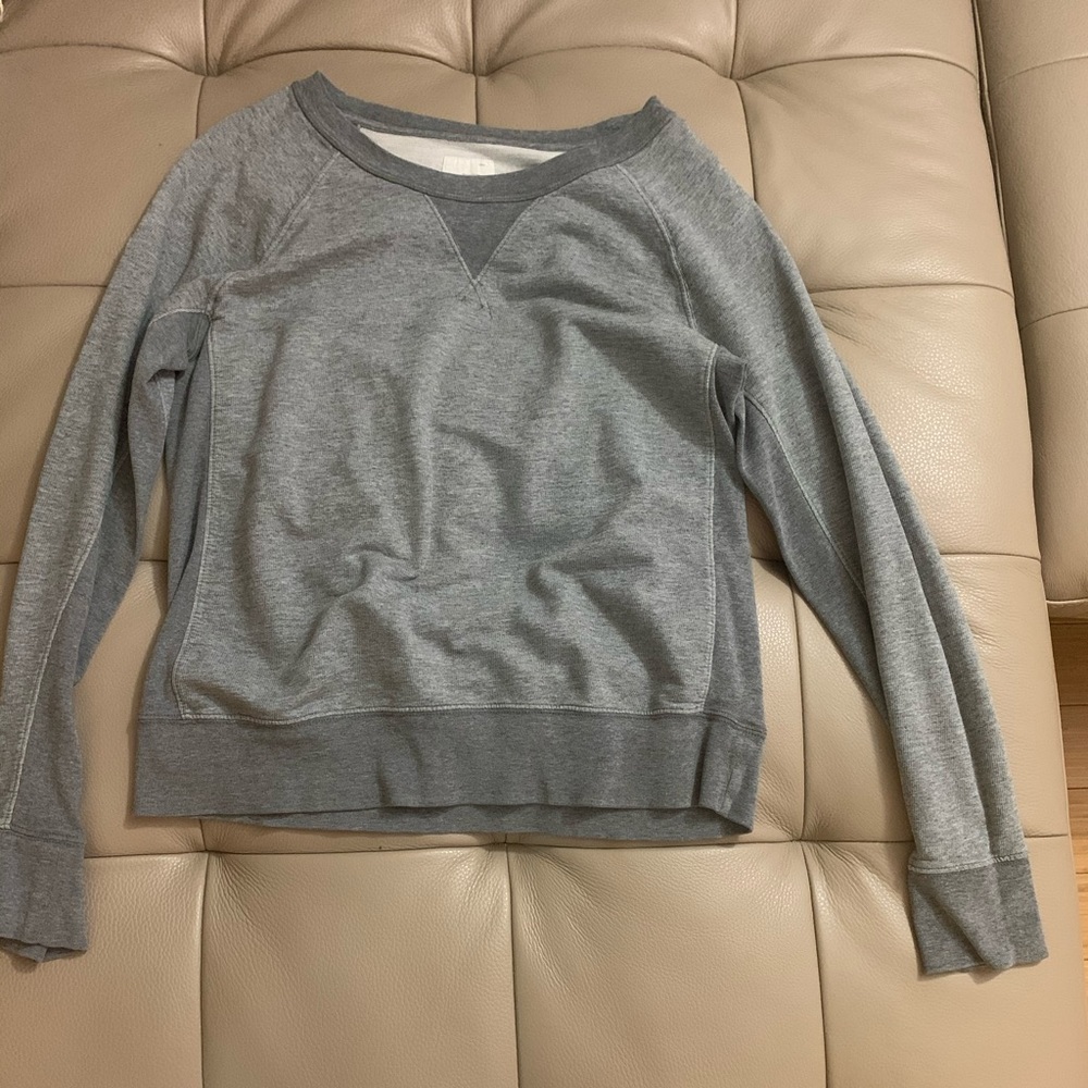 Gray sweatshirt M women’s